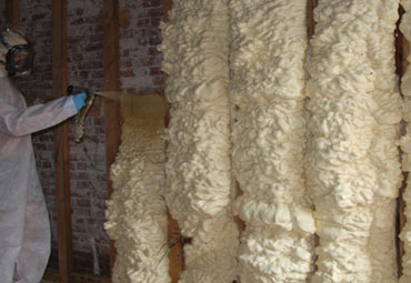 Types of Spray Foam in Lowell